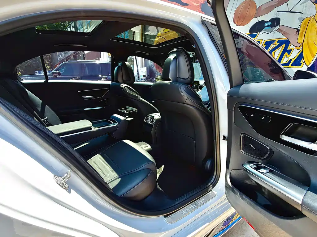 Mercedes-Benz C-Class New Energy — миниатюра 6