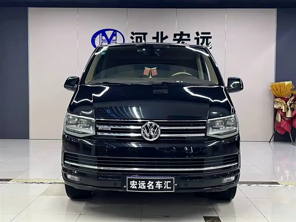 Volkswagen Caravelle 2017 2.0TSI Luxury 7 мест