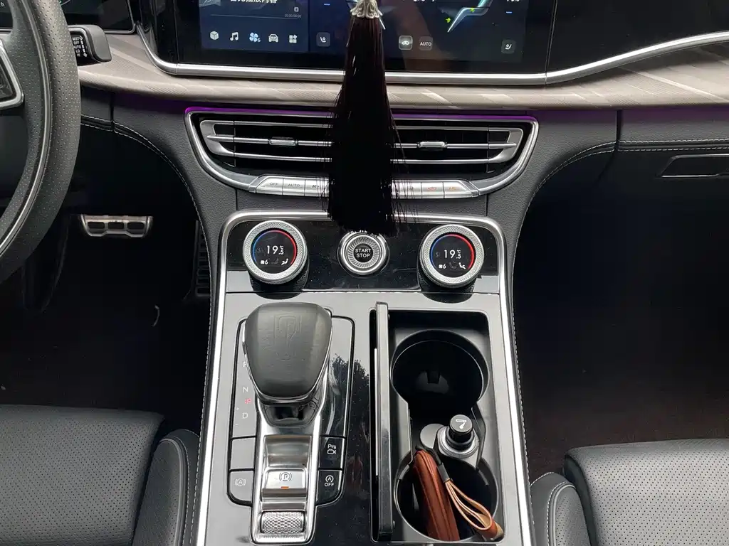 Hongqi Hongqi H9 — миниатюра 8