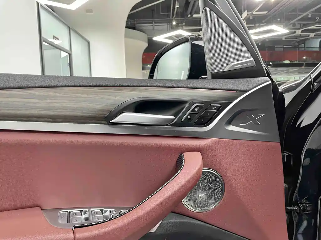 BMW X3 — миниатюра 10