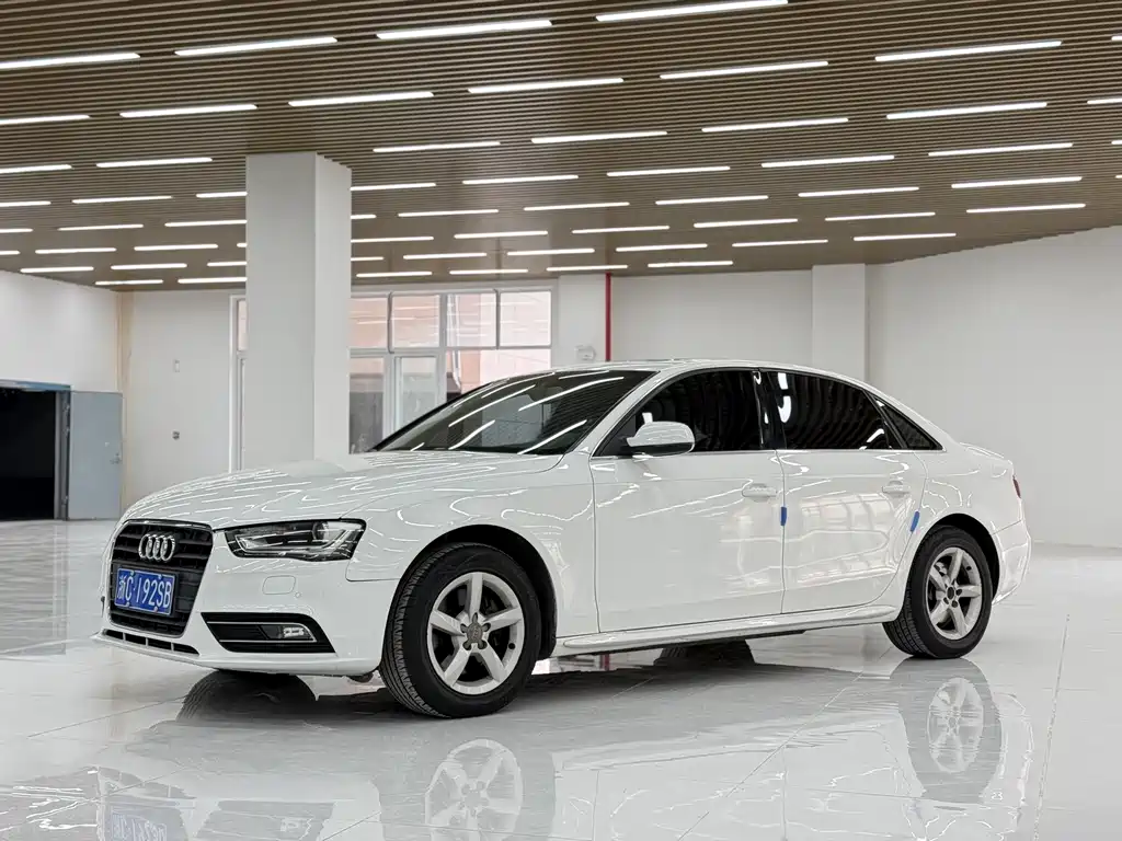 Audi A4L 2015