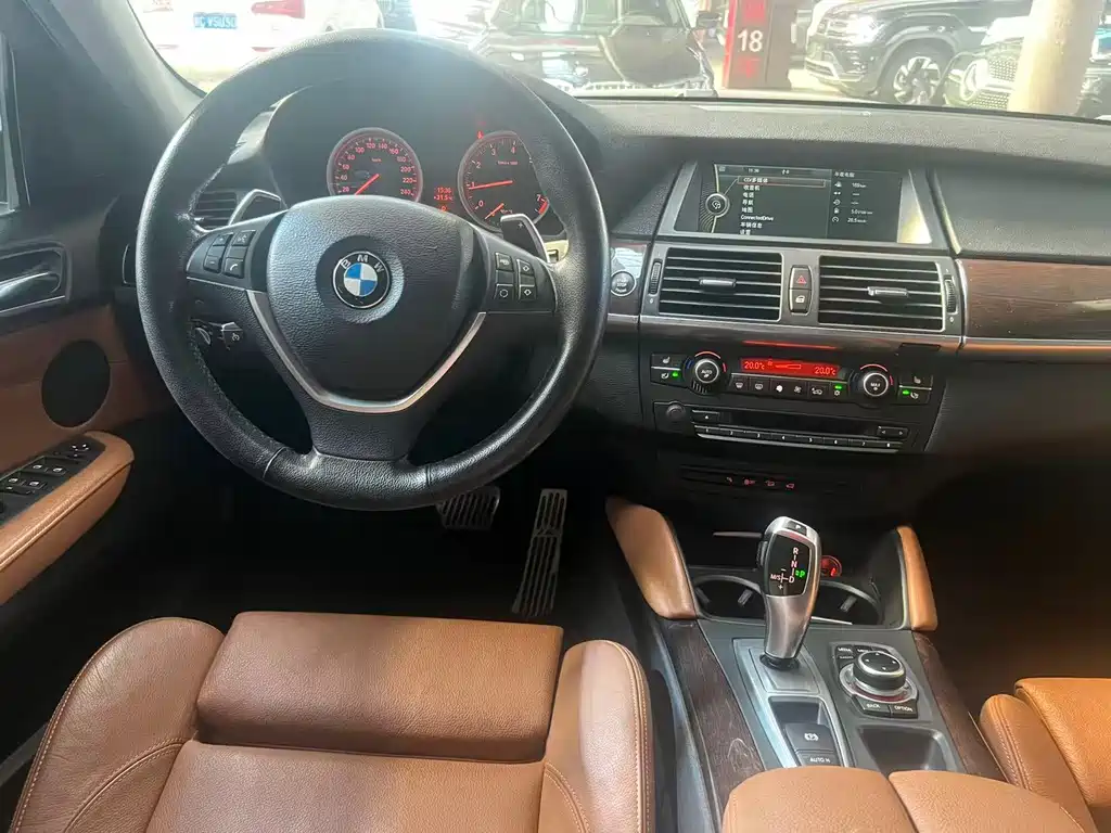 BMW X6 — миниатюра 8
