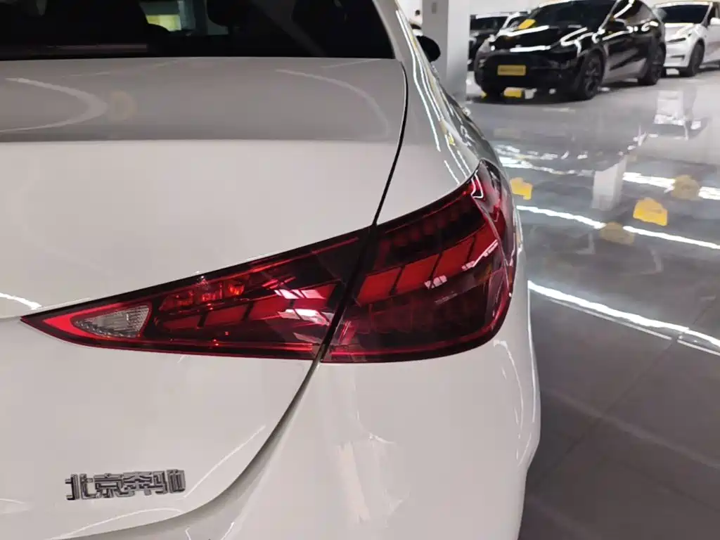 Mercedes-Benz C-Class New Energy — миниатюра 8