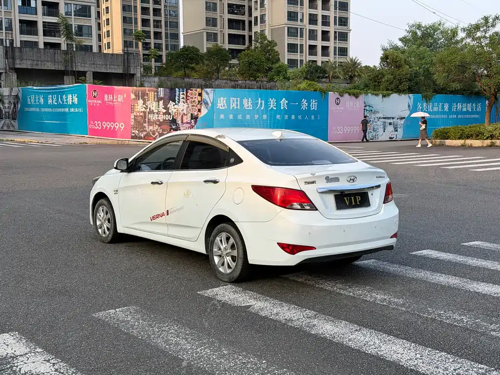 Hyundai Verna — миниатюра 9