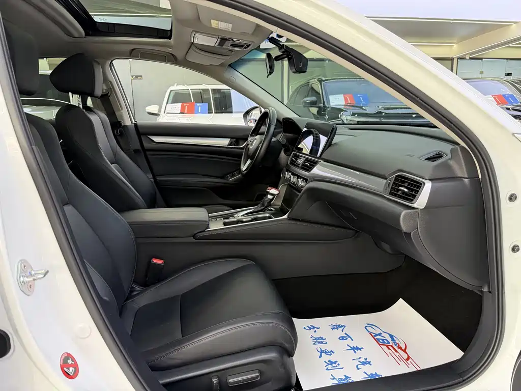 Honda Accord — миниатюра 6