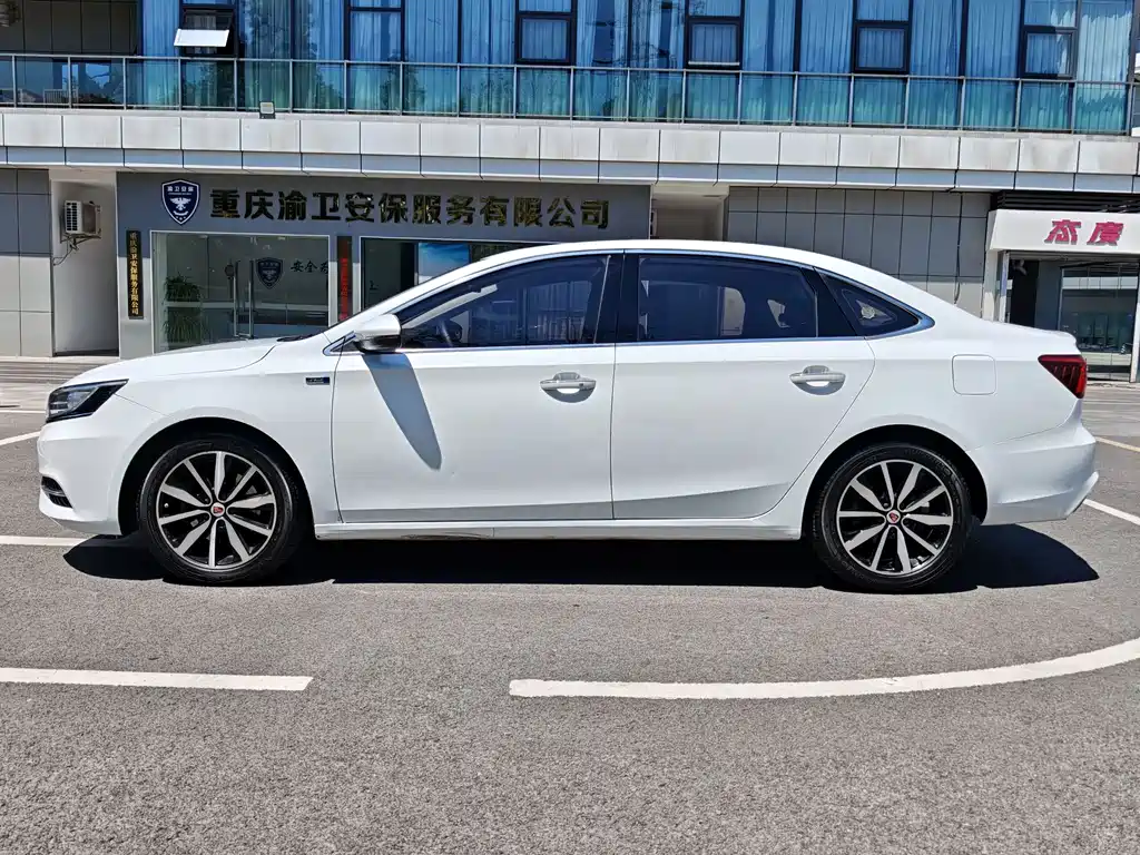 Roewe i6 Classic 20T Auto Flagship Edition, фото 8