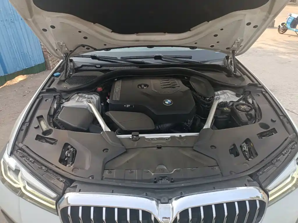 BMW 5 Series — миниатюра 20