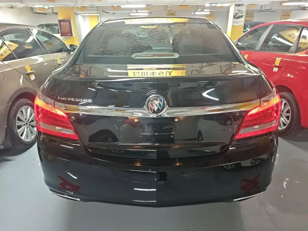 Buick LaCrosse — миниатюра 6