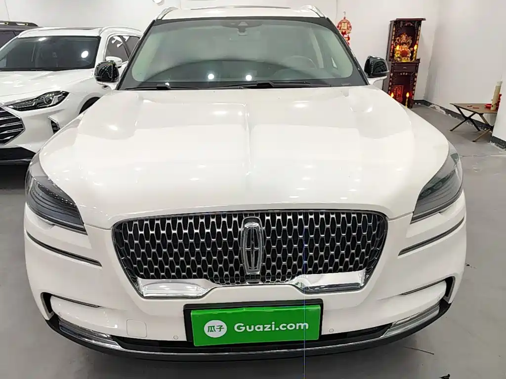 Lincoln Aviator — миниатюра 3
