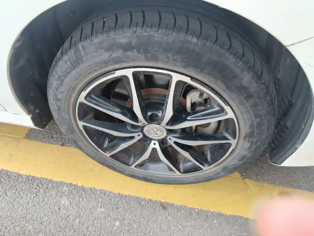 BYD MAX — миниатюра 24