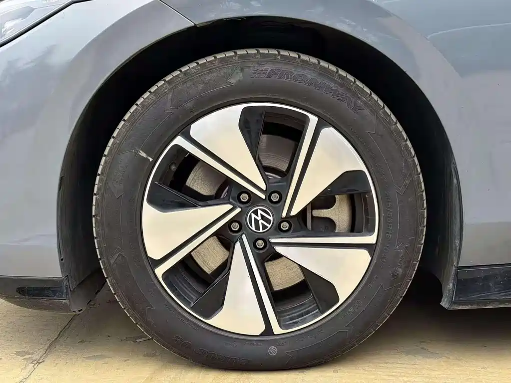 VOLKSWAGEN ID.7 VIZZION