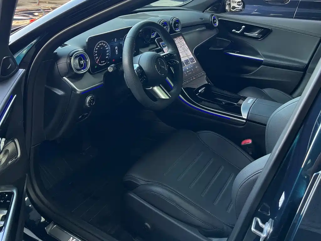 Mercedes-Benz C-Class — миниатюра 4