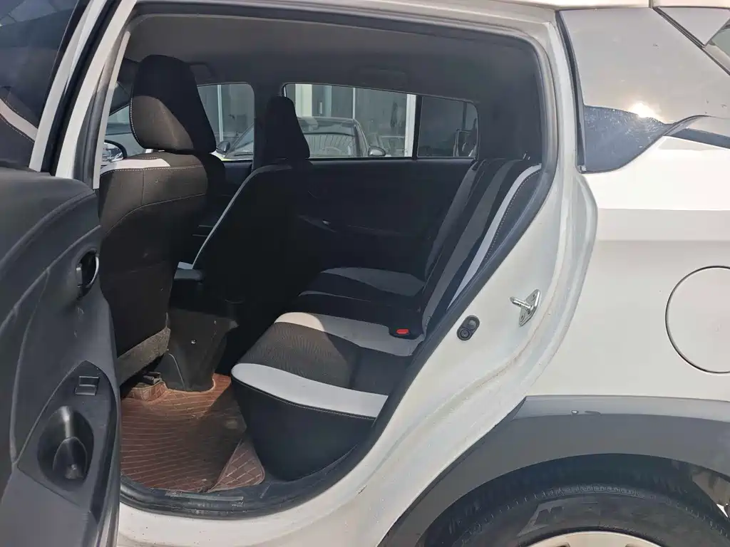 TOYOTA YARIS L ZHIXUAN