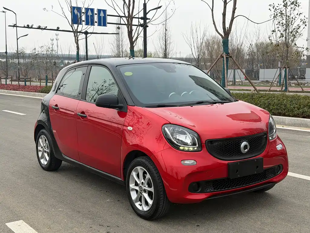 SMART FORFOUR