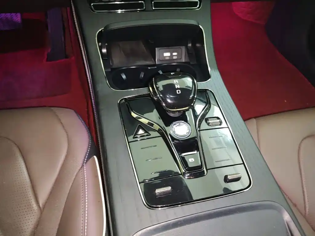 BYD Han — миниатюра 14