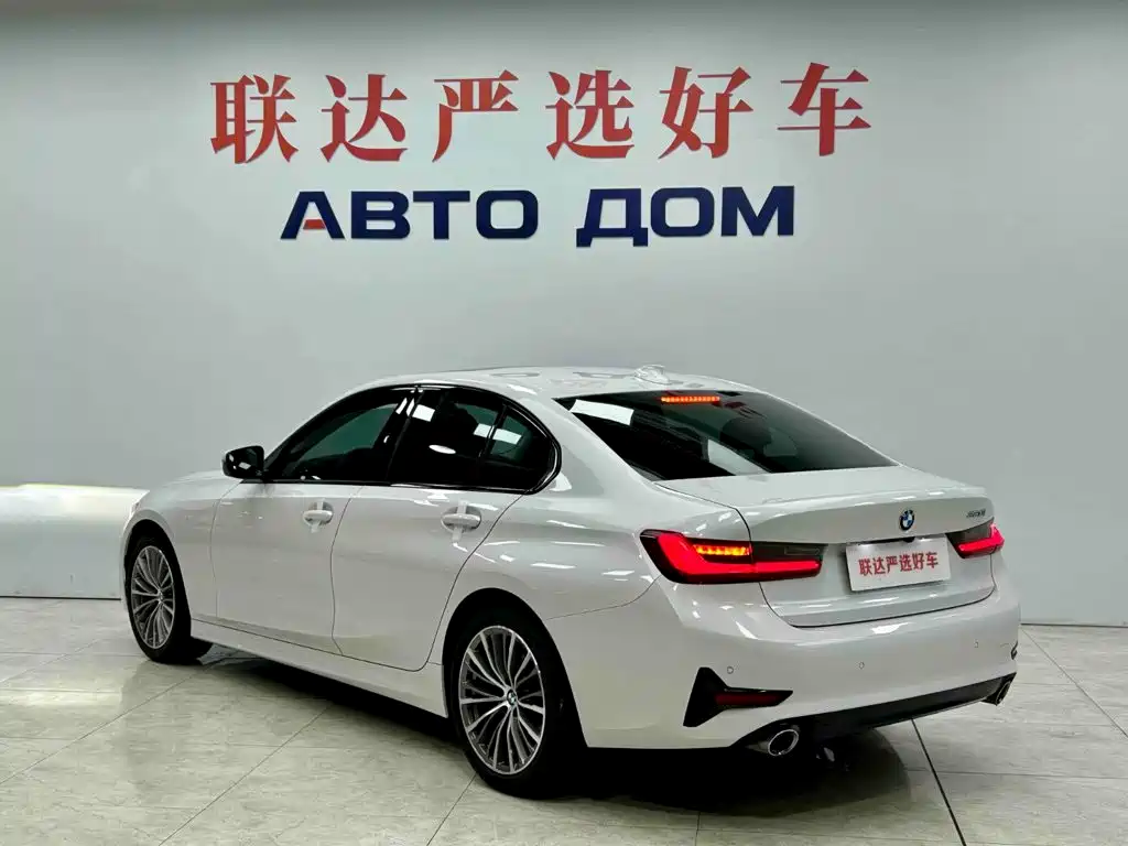 BMW 3 Series — миниатюра 4
