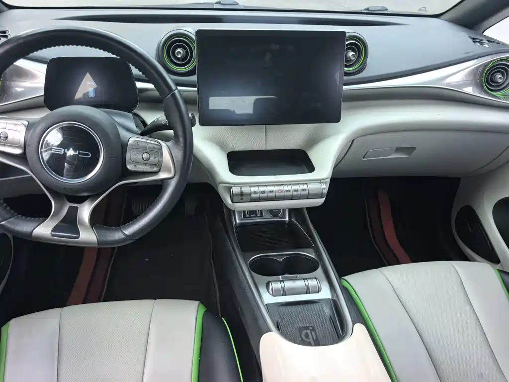 BYD Dolphin — миниатюра 13