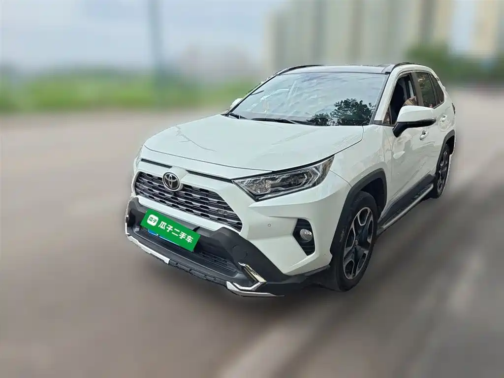 Купить Toyota RAV4
