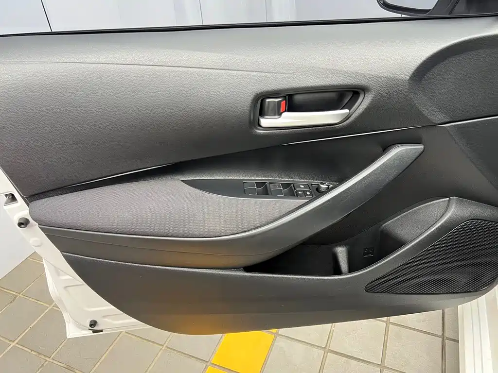 Toyota Corolla — миниатюра 17