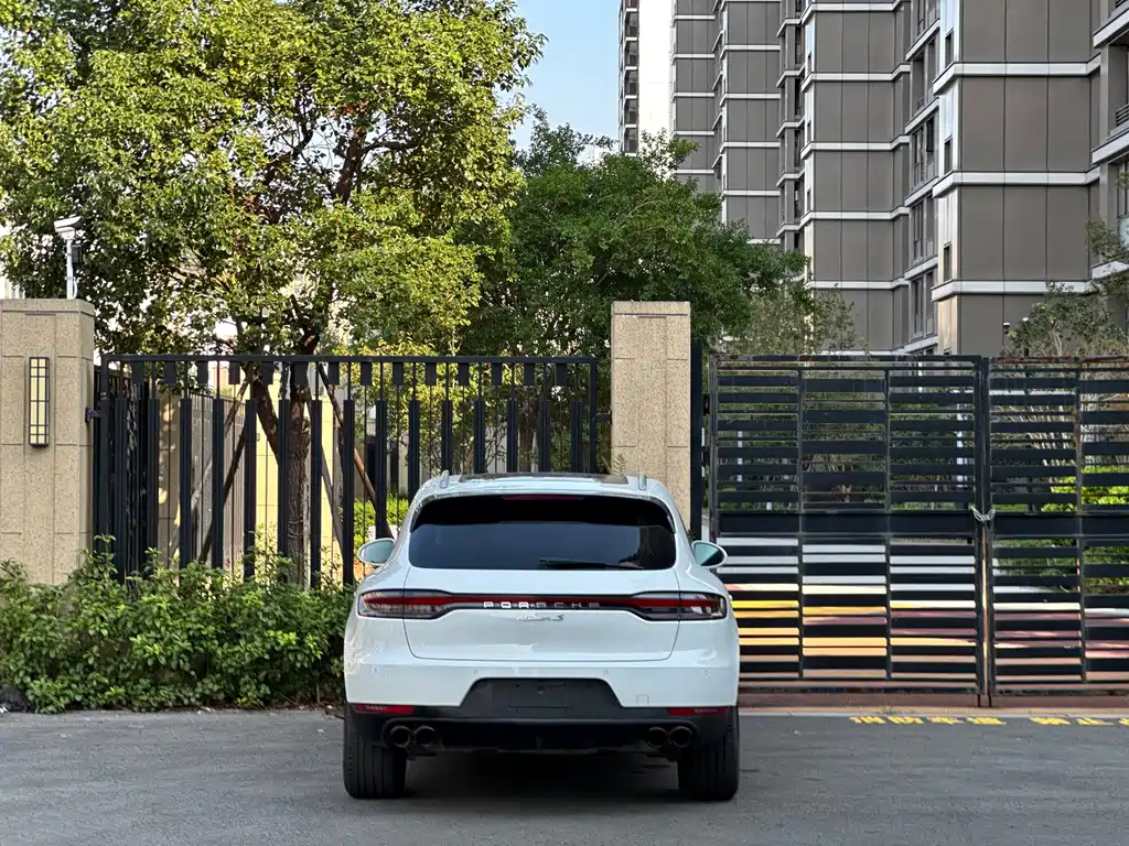 Porsche Macan — миниатюра 5