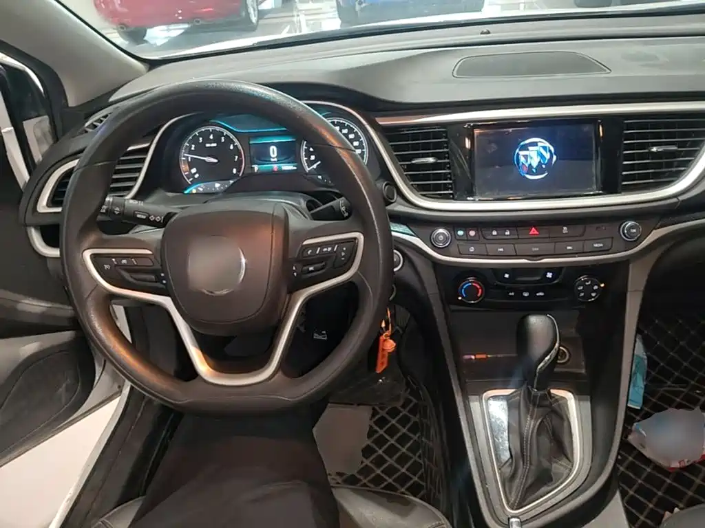 Buick Excelle — миниатюра 10