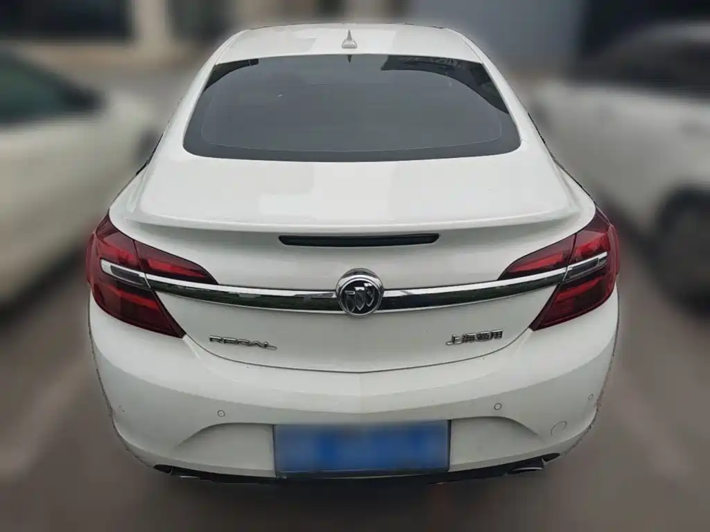 Buick Regal — миниатюра 8