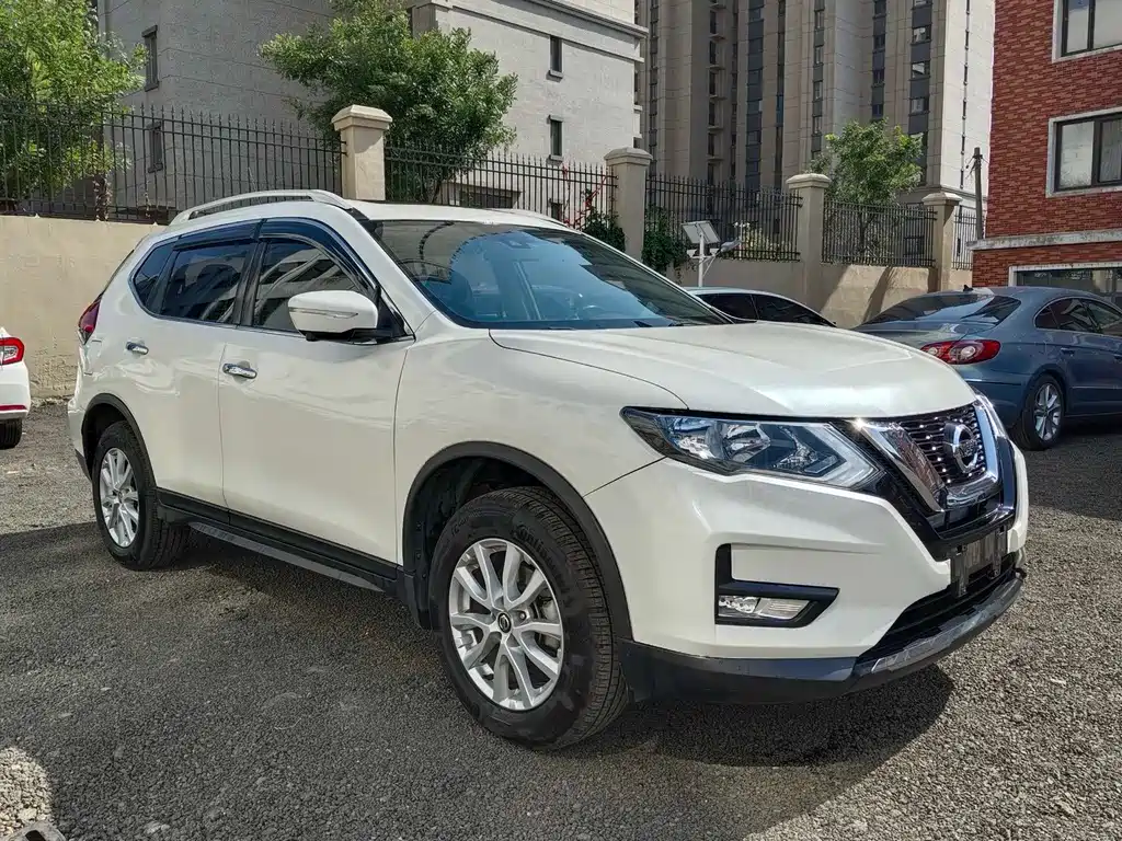 Nissan X-Trail — миниатюра 3