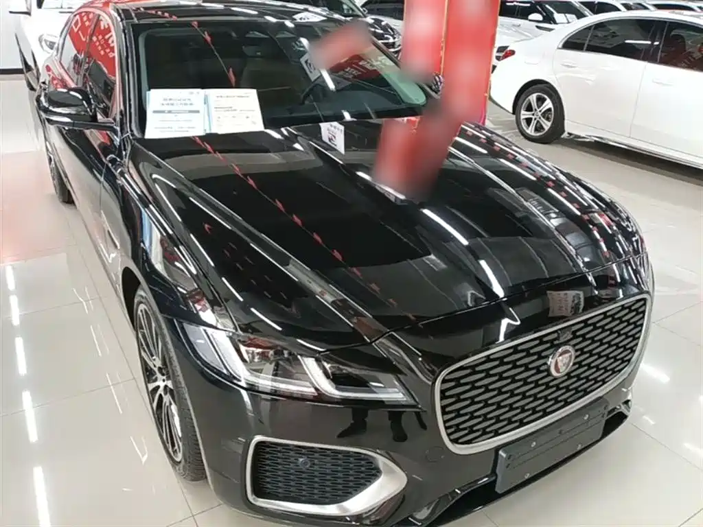 Jaguar XFL 2024 2.0T P250 Premium Luxury