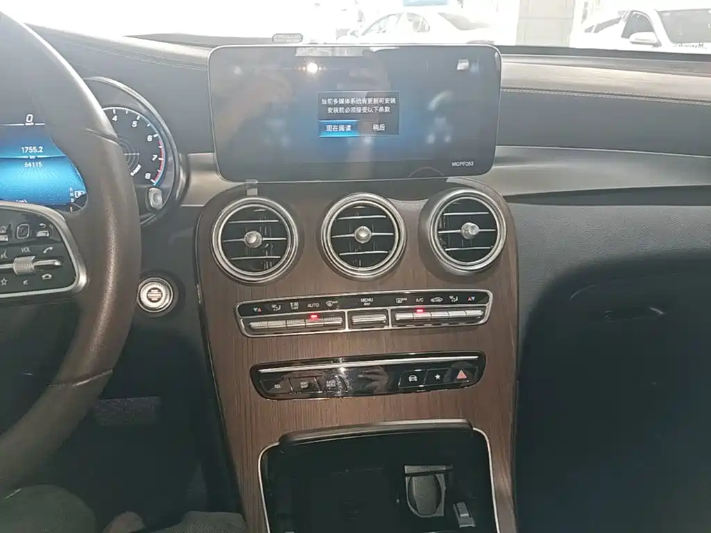 Mercedes-Benz GLC — миниатюра 13