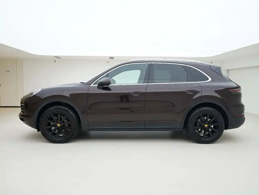 Porsche Cayenne — миниатюра 3