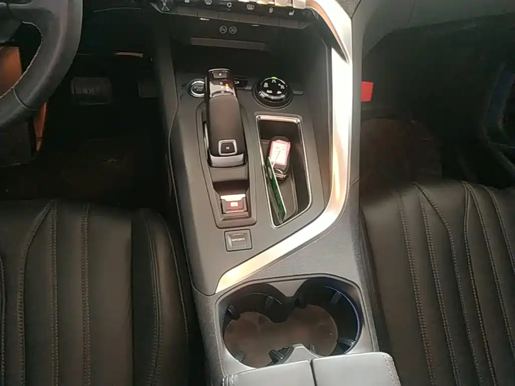 Peugeot 4008 — миниатюра 14