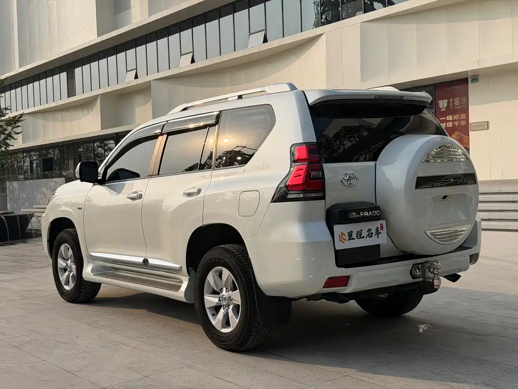 Toyota Prado (Import) — миниатюра 7