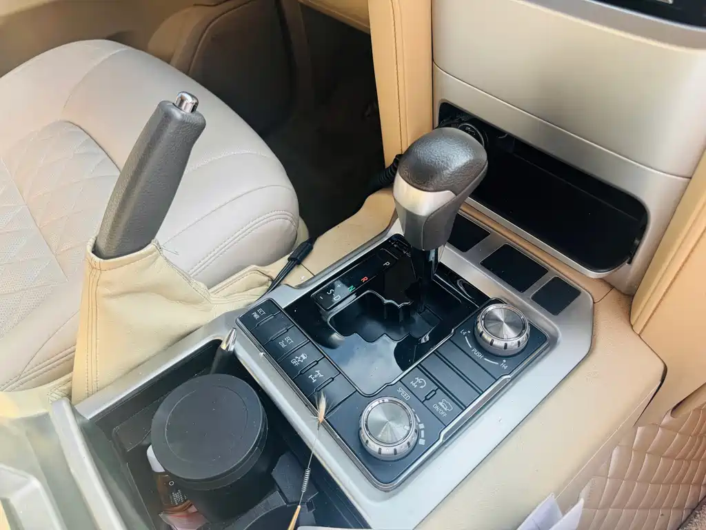 Toyota Land Cruiser — миниатюра 4