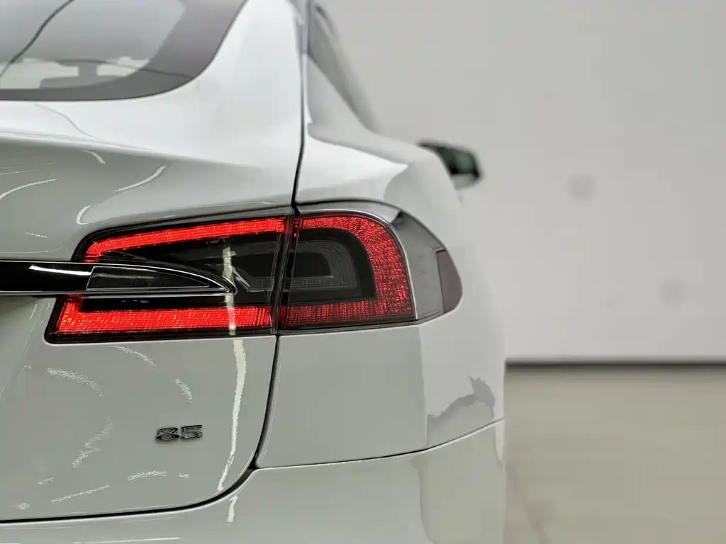 Tesla Model S — фотографии объявления, Фото 15