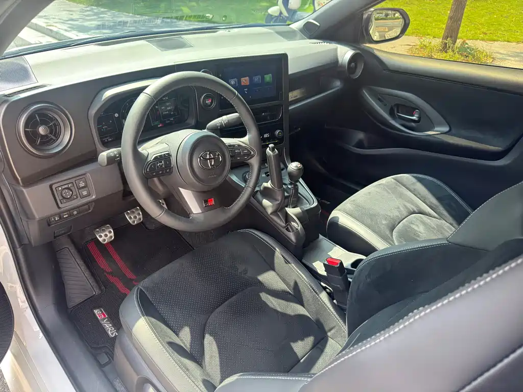 Toyota GR YARIS 2026 GR