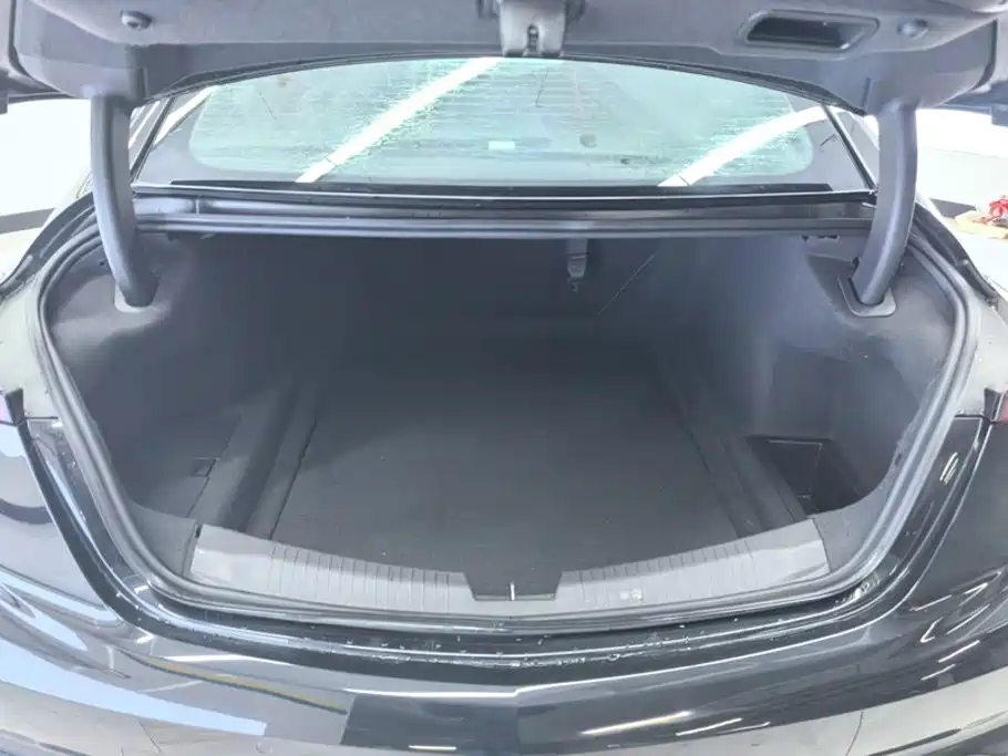 Cadillac CT5 — миниатюра 4