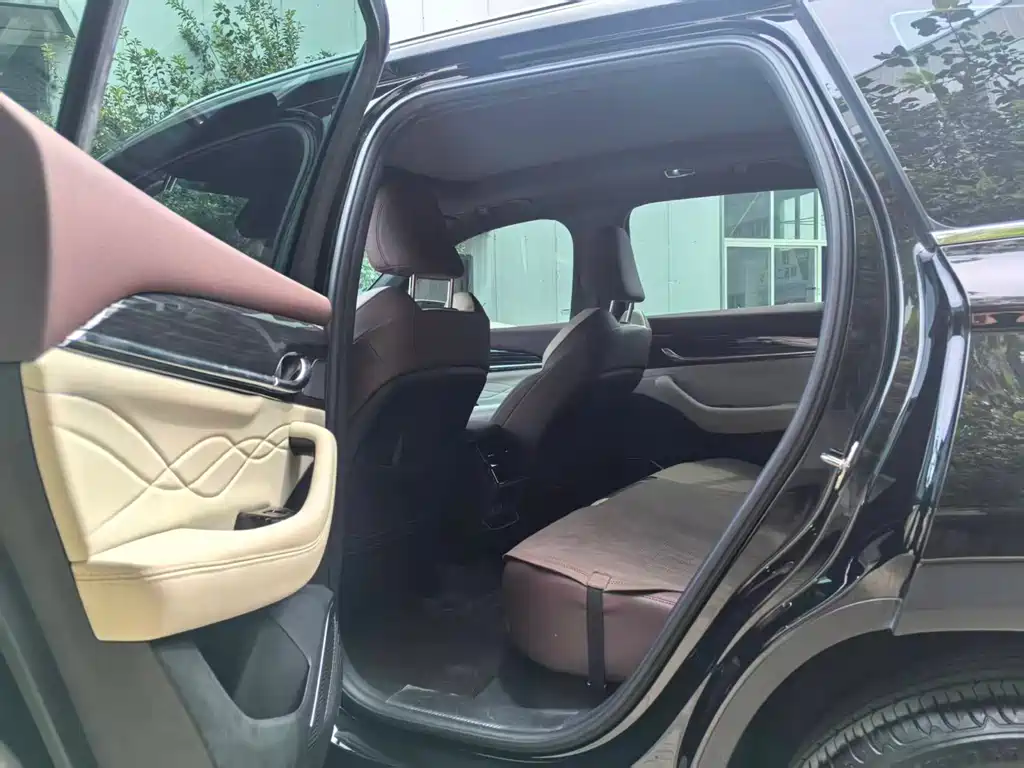 Geely Xingyue L — миниатюра 4