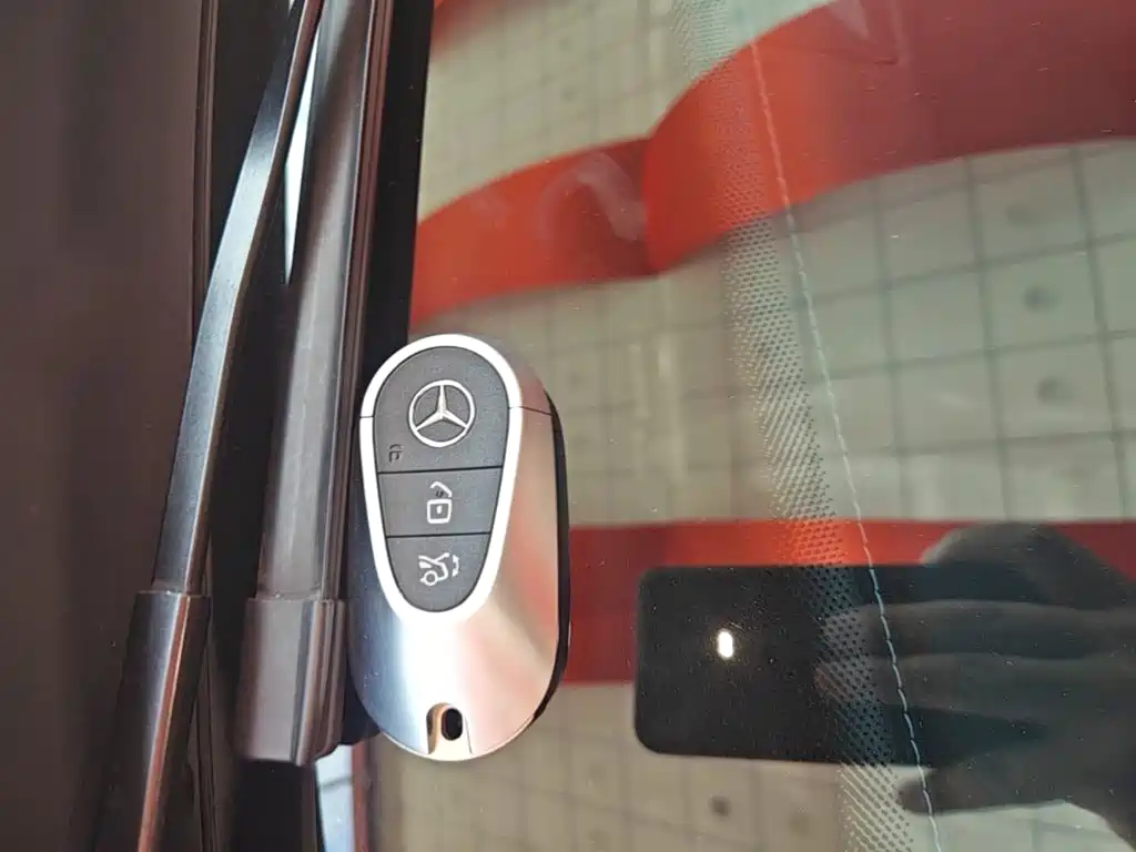 Mercedes-Benz C-Class — миниатюра 9