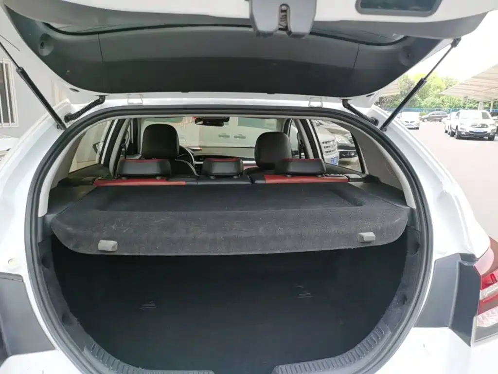 Geely Vision S1 — миниатюра 19