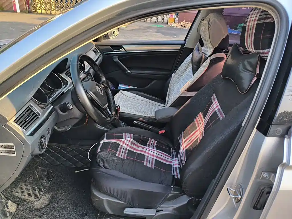 Volkswagen Bora — миниатюра 8