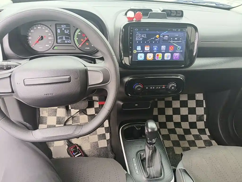 Roewe Clever — миниатюра 10