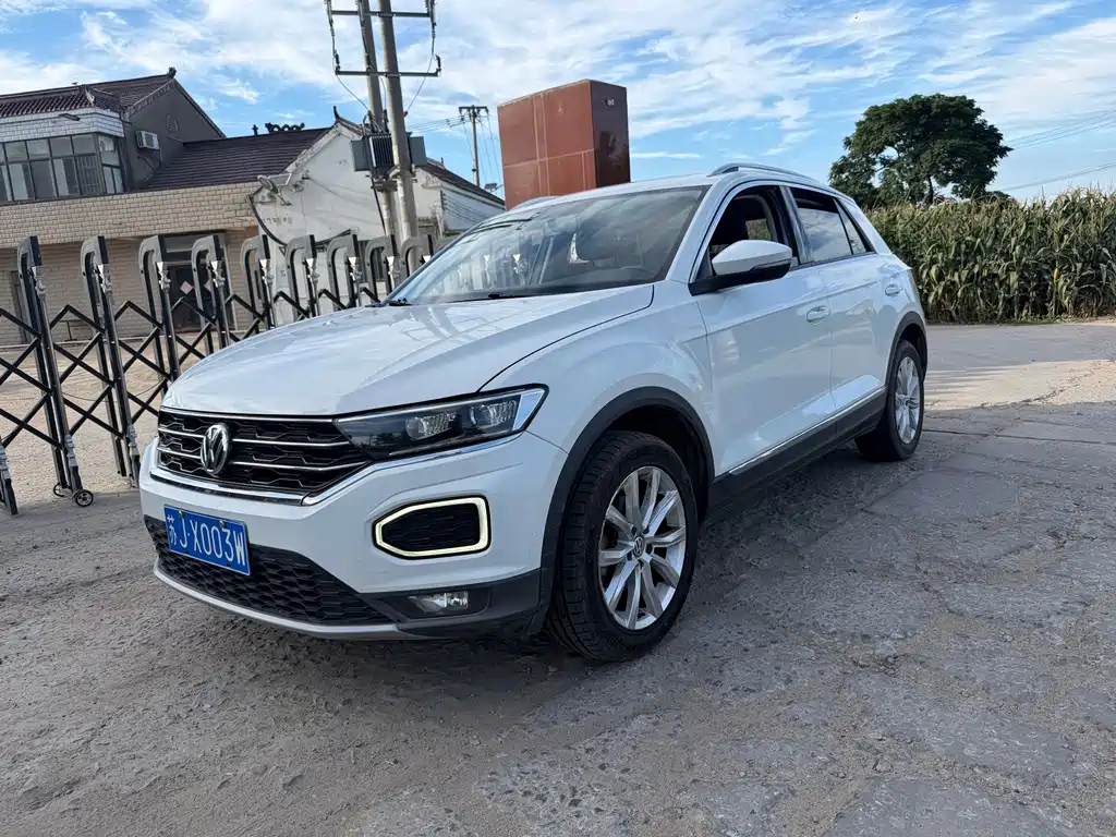 Volkswagen T-Roc — миниатюра 2