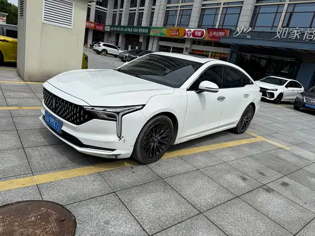 2023 Bestune B70