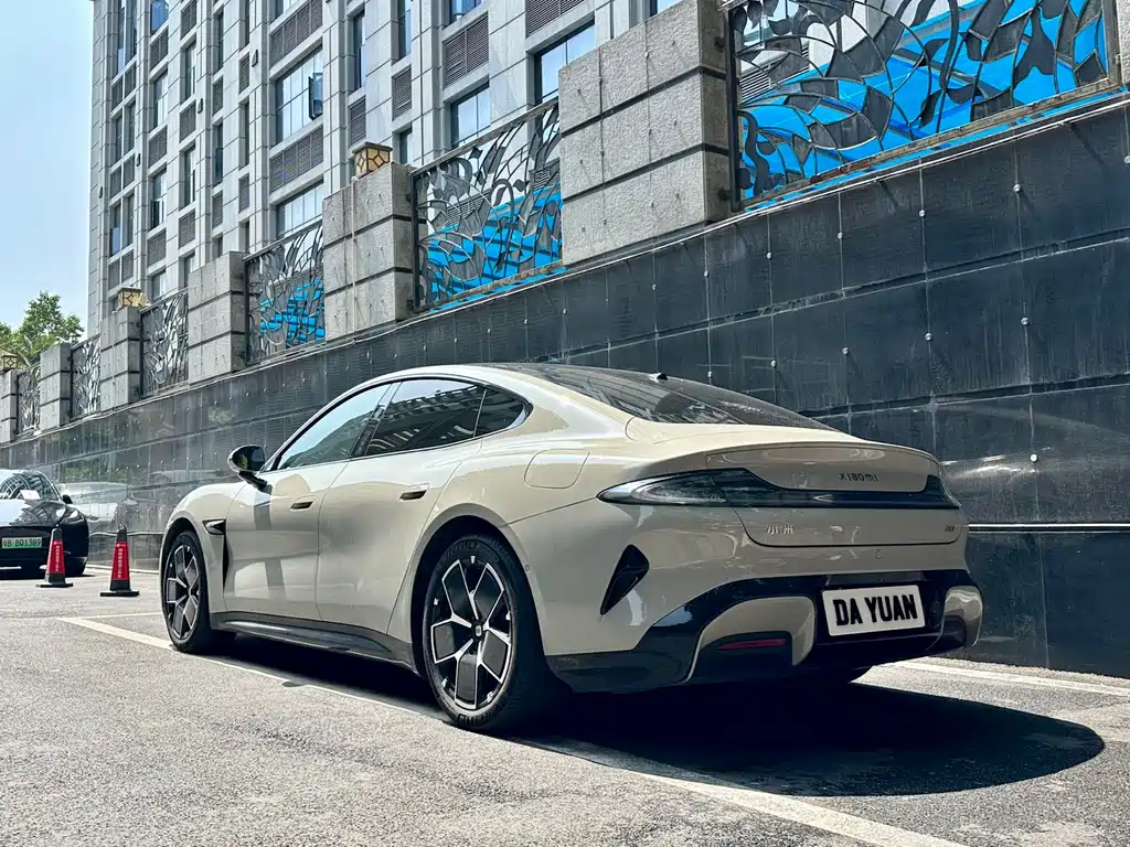 XIAOMI CAR XIAOMI SU7