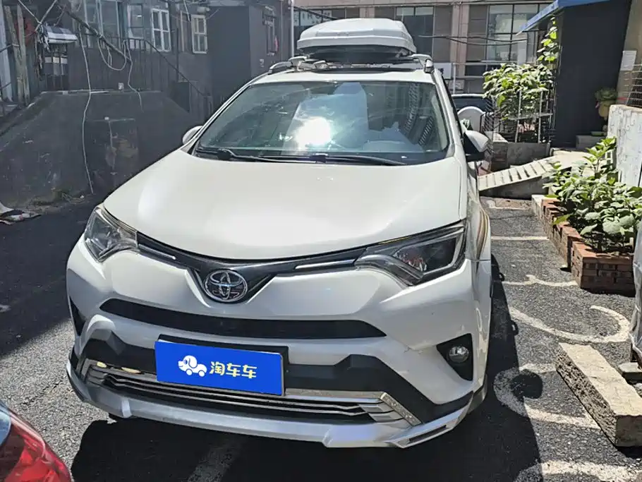Toyota RAV4 — миниатюра 2