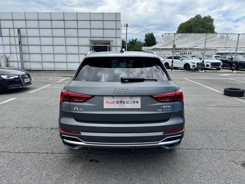 Audi Q3 2022 35 TFSI