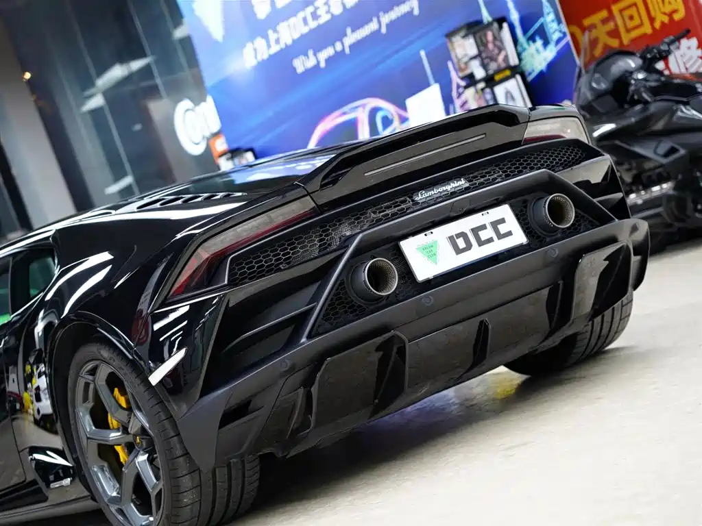 LAMBORGHINI HURACÁN