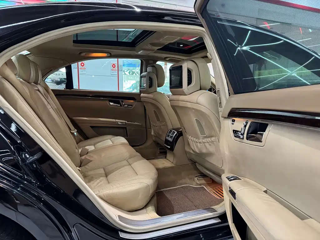 Mercedes-Benz S-Class — миниатюра 10