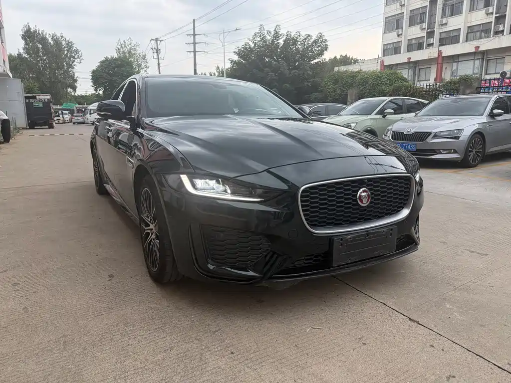 Jaguar XEL — миниатюра 3