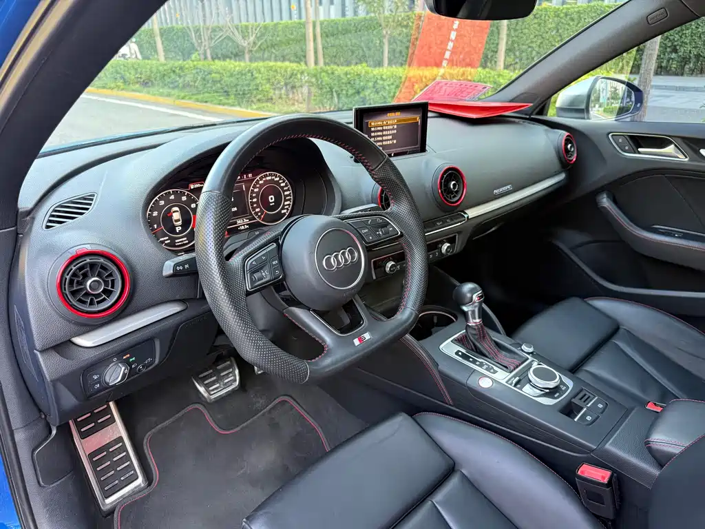 Audi S3 — миниатюра 9